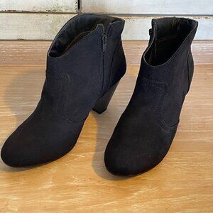 Candie's Black Suede Boot/Booties w/ Detail Stitching on Front Size 10 M